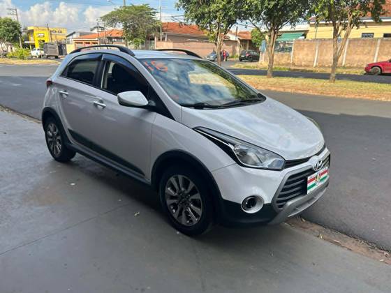 HYUNDAI HB20X 1.6 16V STYLE FLEX 4P AUTOMÁTICO